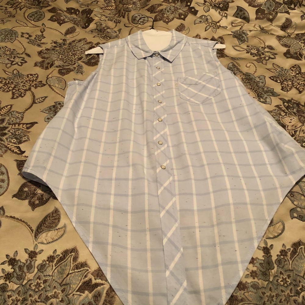 Levi’s Cotton Top